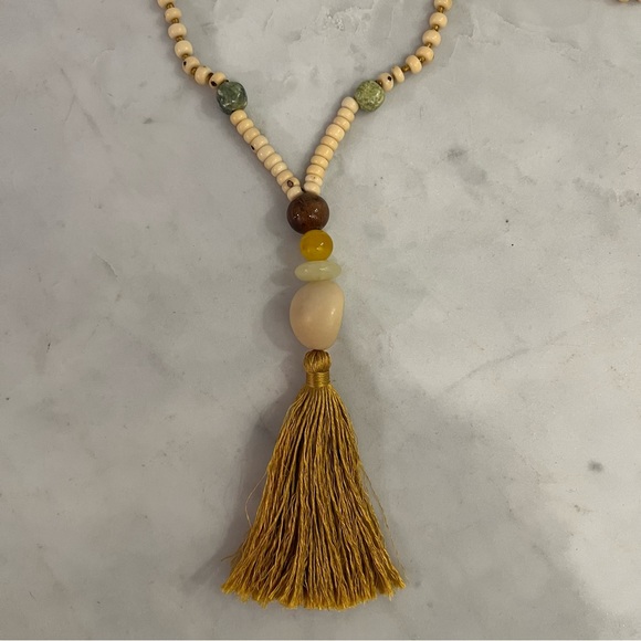 22 inch Pendant with gold fringe tassel.* like new* - Picture 4 of 8